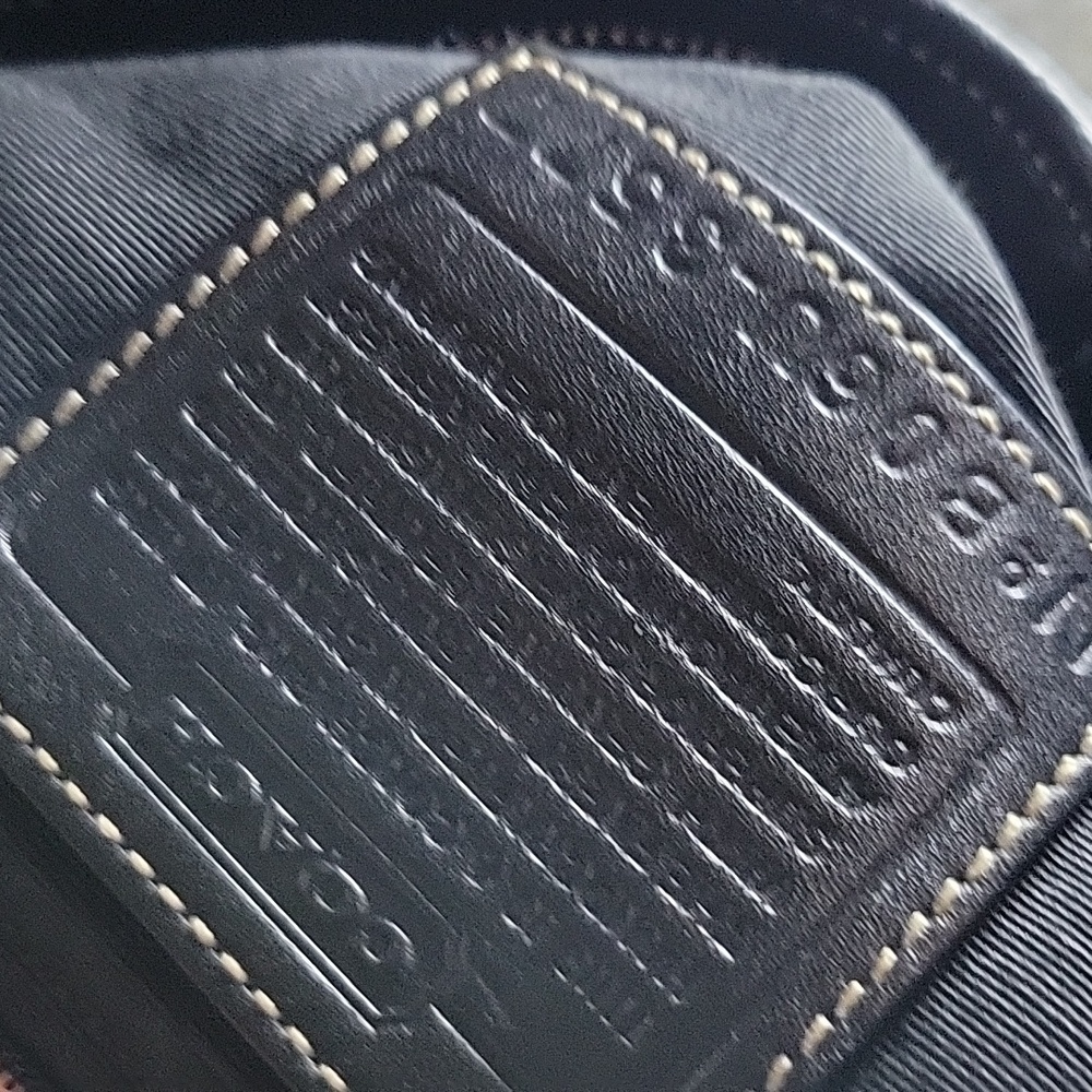 Y2K Coach Signature Shoulder Bag - Picture 8 of 11